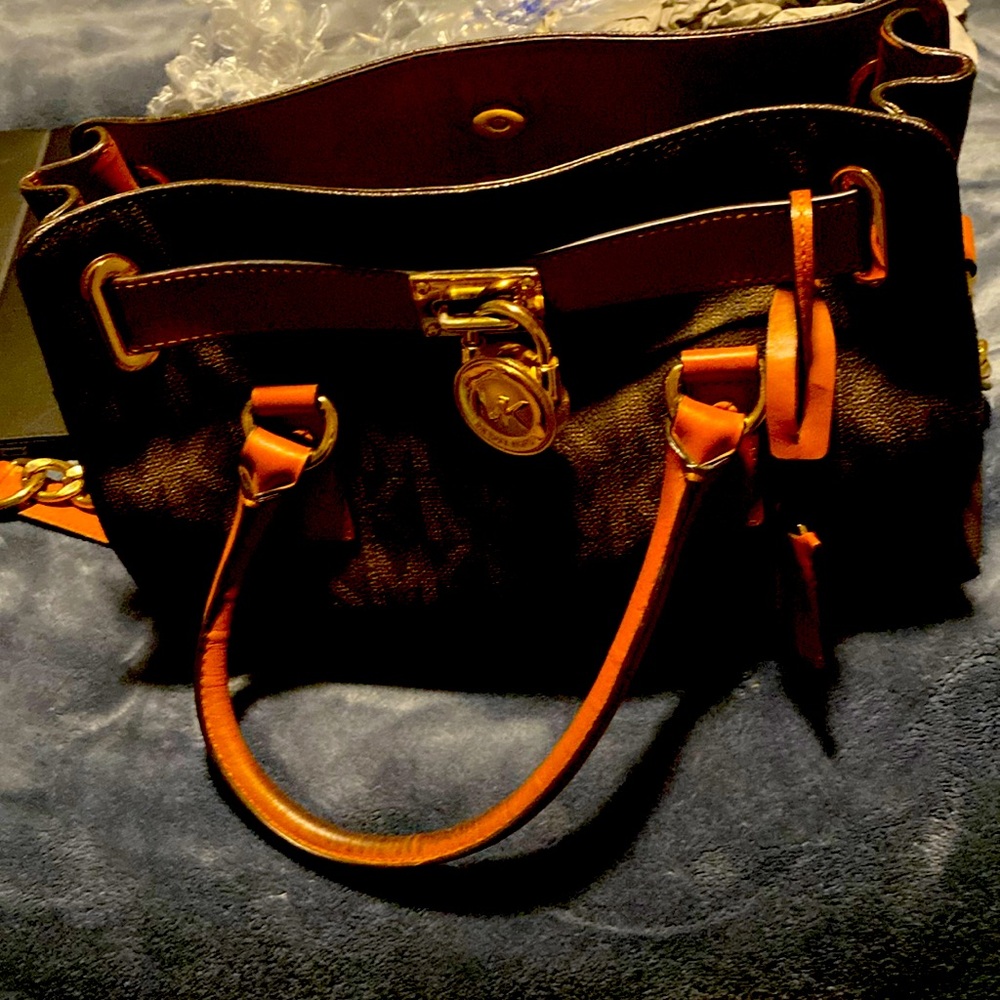 EUC Michael Kors Hamilton bag this bag is the perfect size